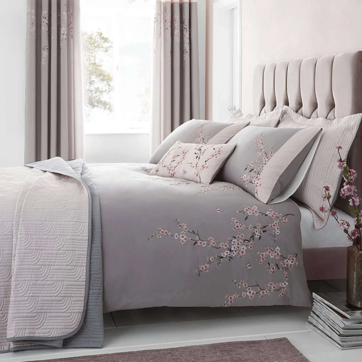 Catherine Lansfield Signature Blossom Grey Duvet Set 3 Catherine Lansfield Signature Blossom Grey Duvet Set