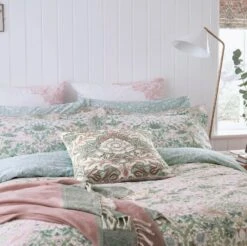 Morris & Co Strawberry Thief Pink Duvet Cover -The Fine Bedding Company shop 53911 24565